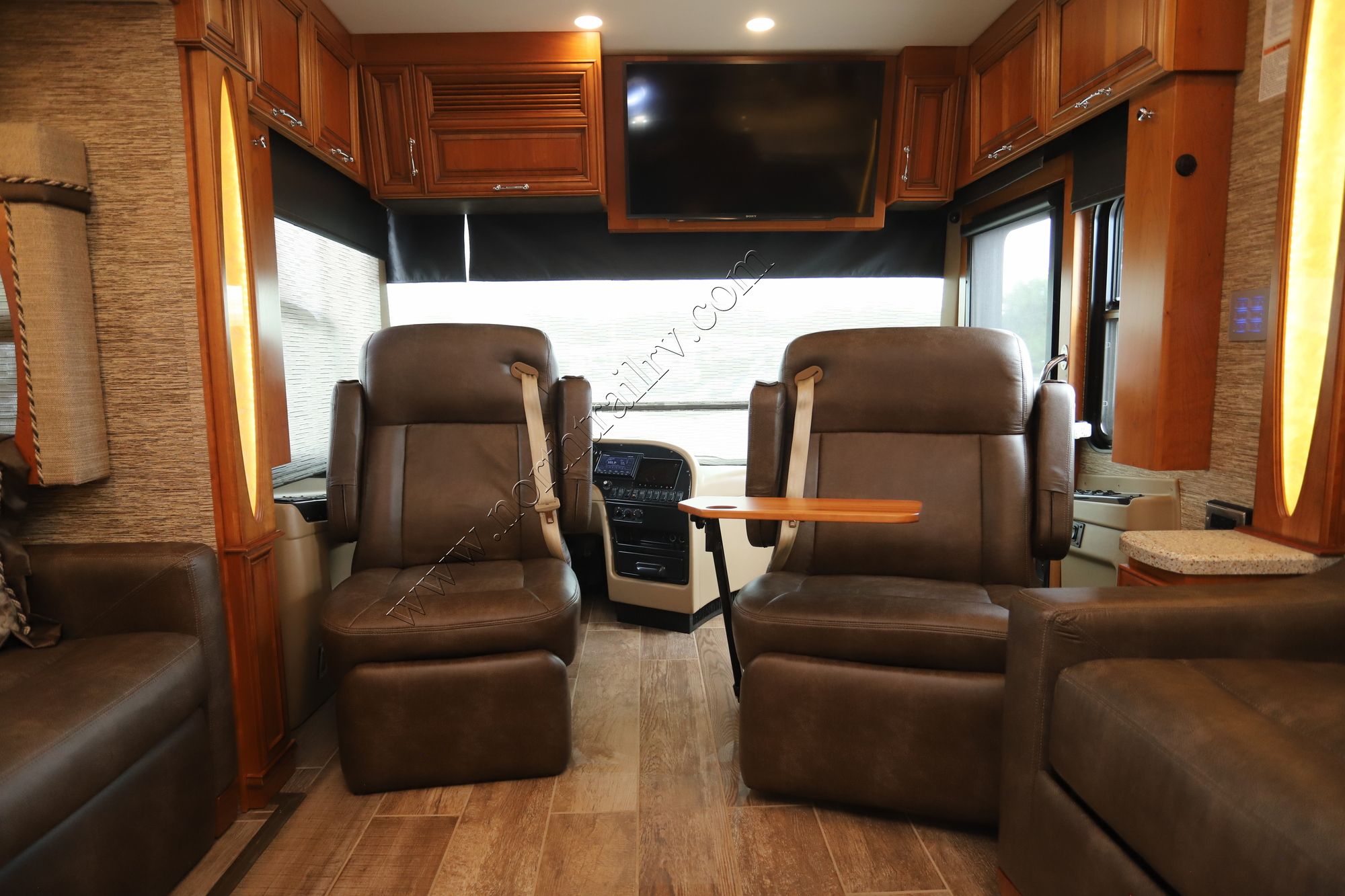 Used 2018 Newmar Mountain Aire 4047 Class A  For Sale