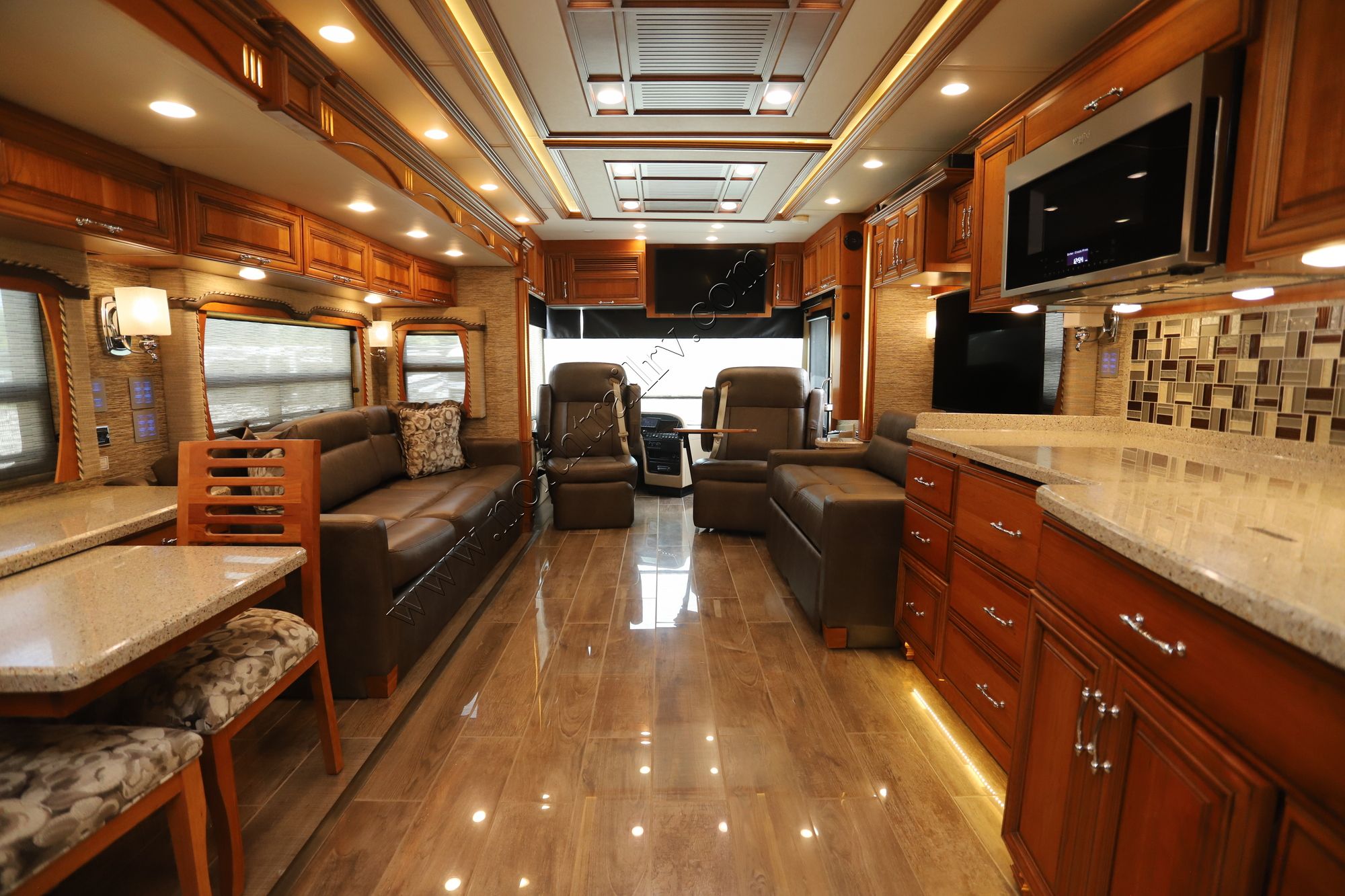 Used 2018 Newmar Mountain Aire 4047 Class A  For Sale