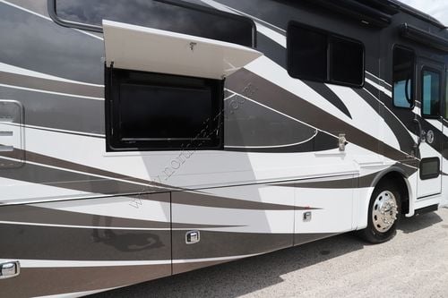 2022 Tiffin Motor Homes Allegro Red 33AL Class A