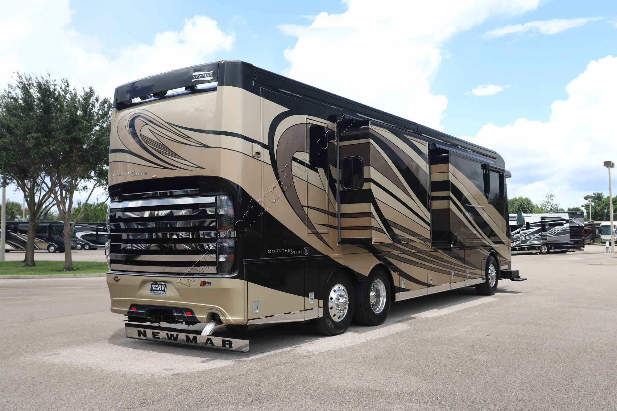 Used 2018 Newmar Mountain Aire 4047 Class A  For Sale