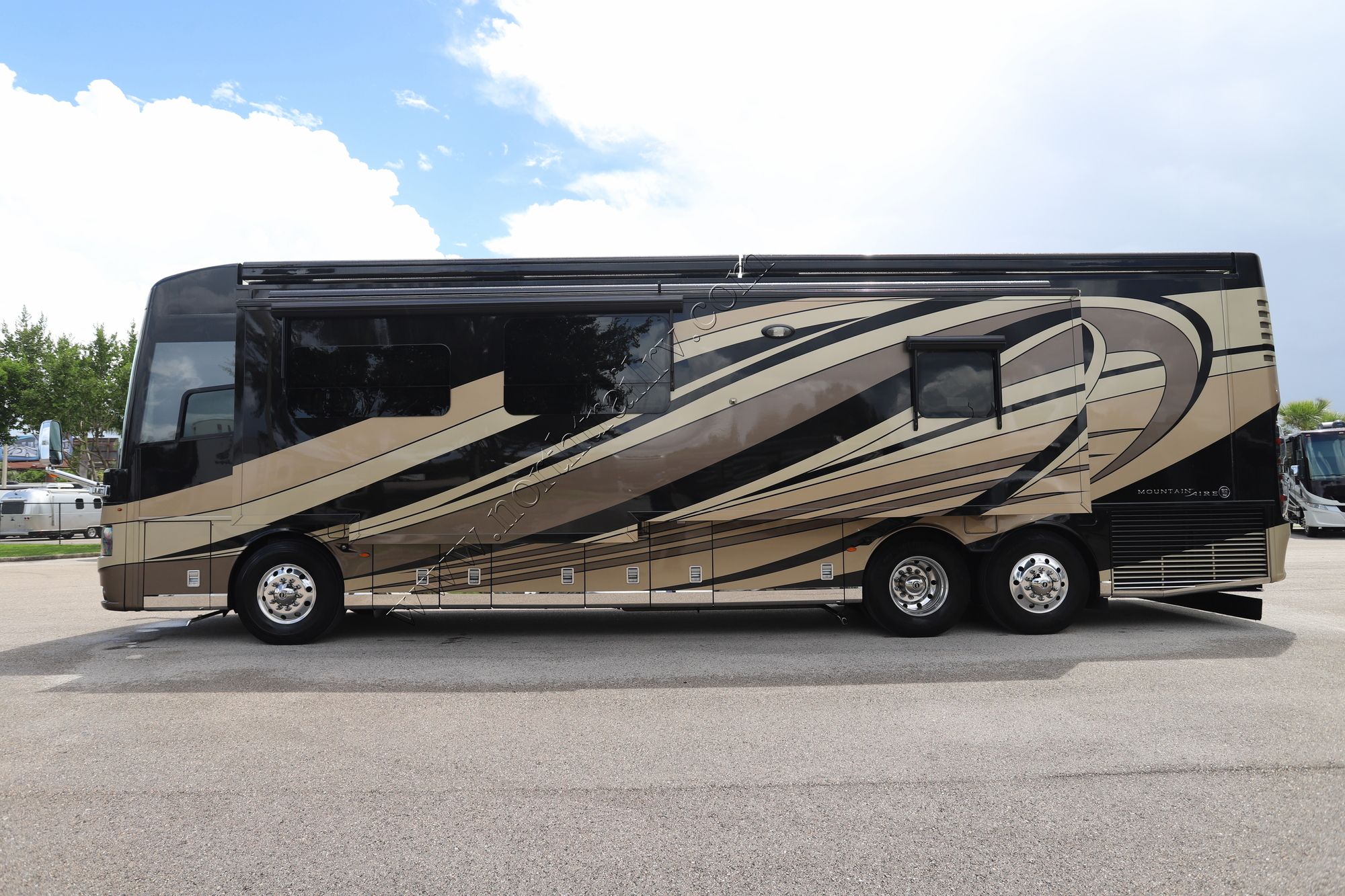 Used 2018 Newmar Mountain Aire 4047 Class A  For Sale