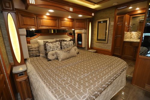 2018 Newmar Mountain Aire 4047