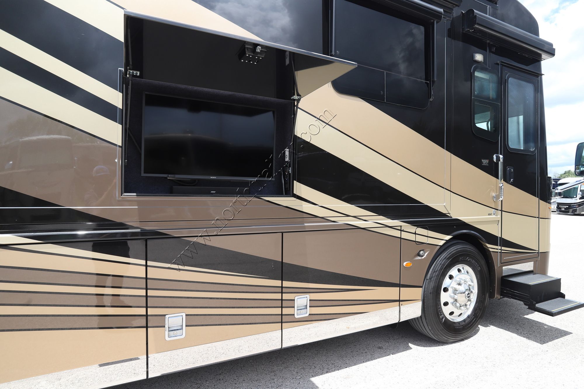 Used 2018 Newmar Mountain Aire 4047 Class A  For Sale