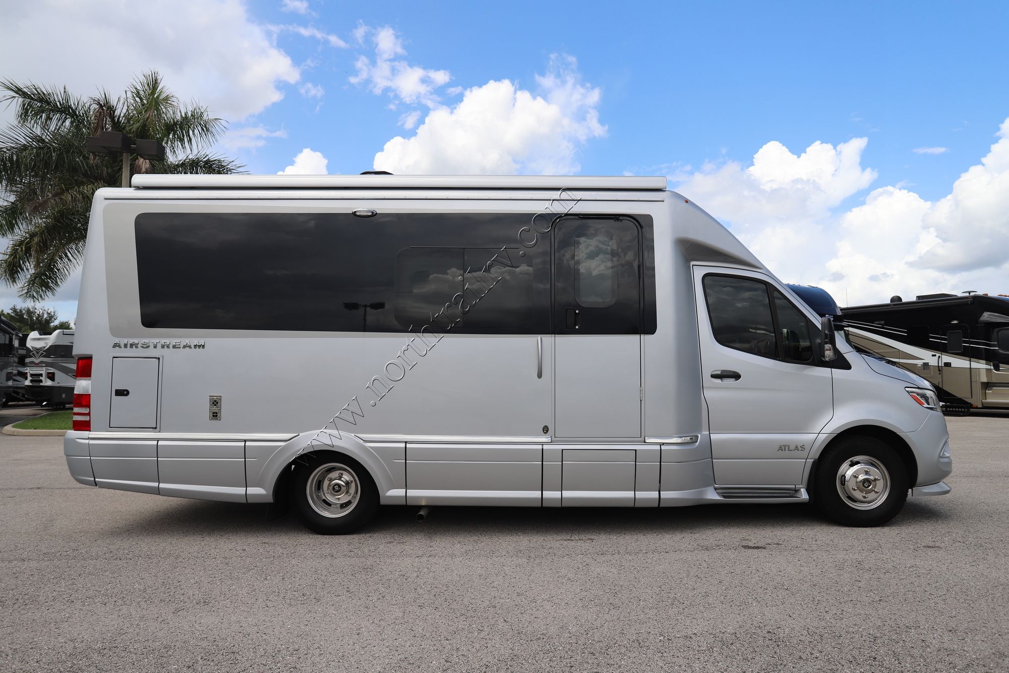 2022 Airstream Atlas MURPHY SUITE Class C Used  For Sale
