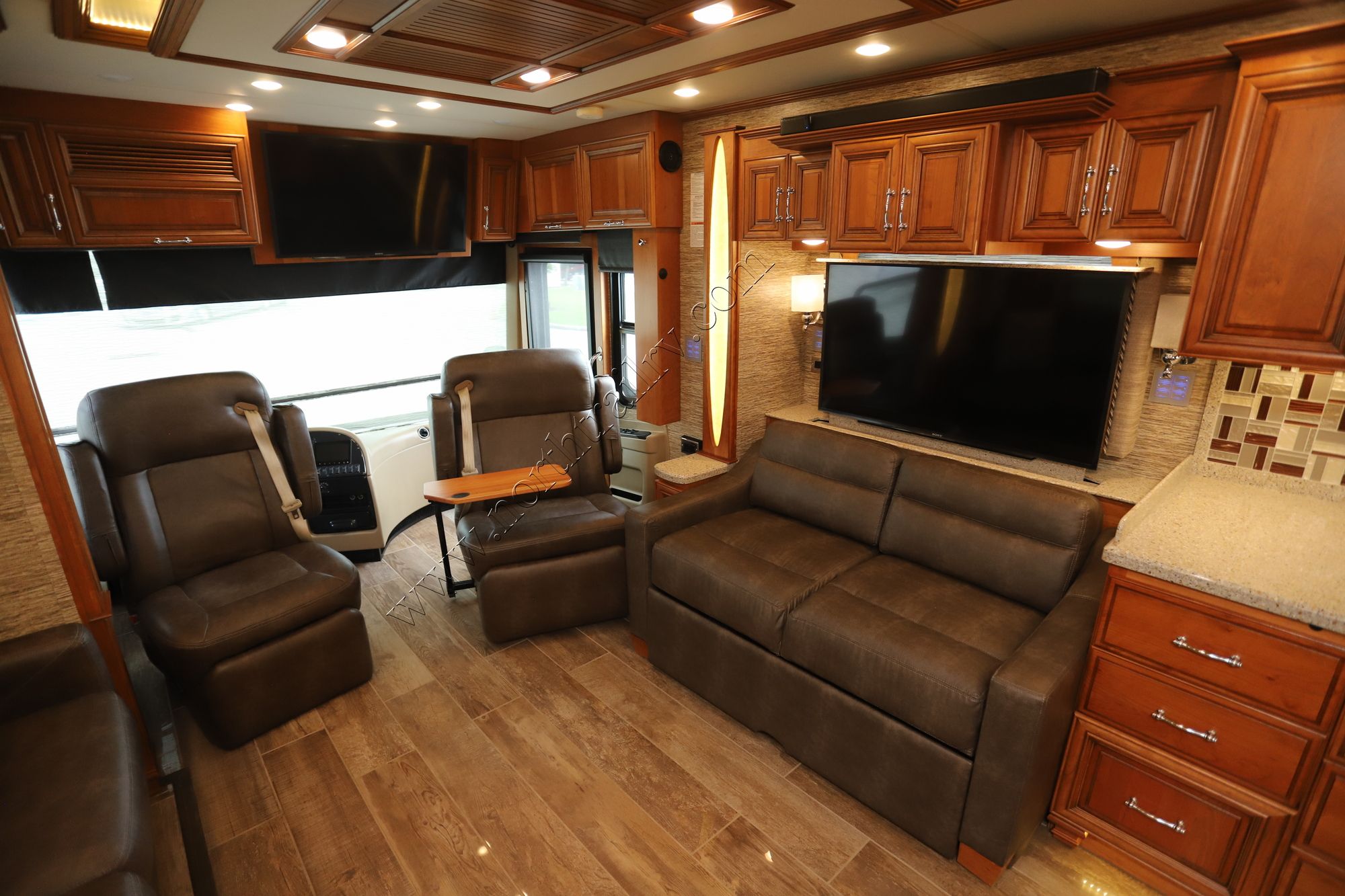 Used 2018 Newmar Mountain Aire 4047 Class A  For Sale