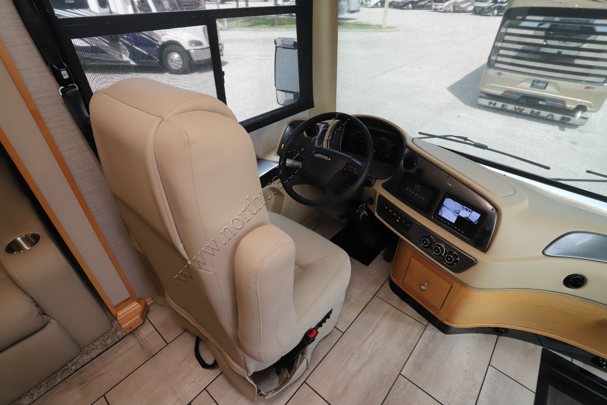 Used 2022 Tiffin Motor Homes Allegro Red 33AL Class A  For Sale