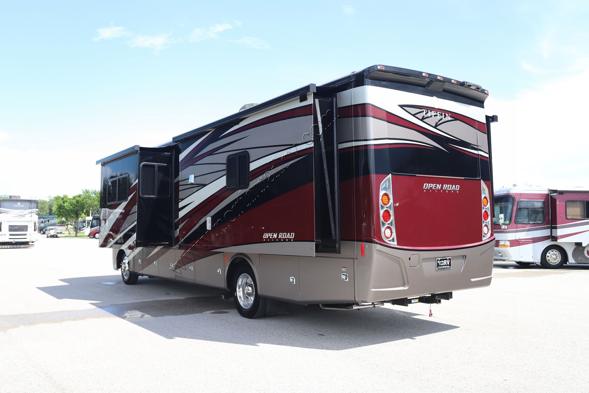 Used 2023 Tiffin Motor Homes Allegro 34PA Class A  For Sale