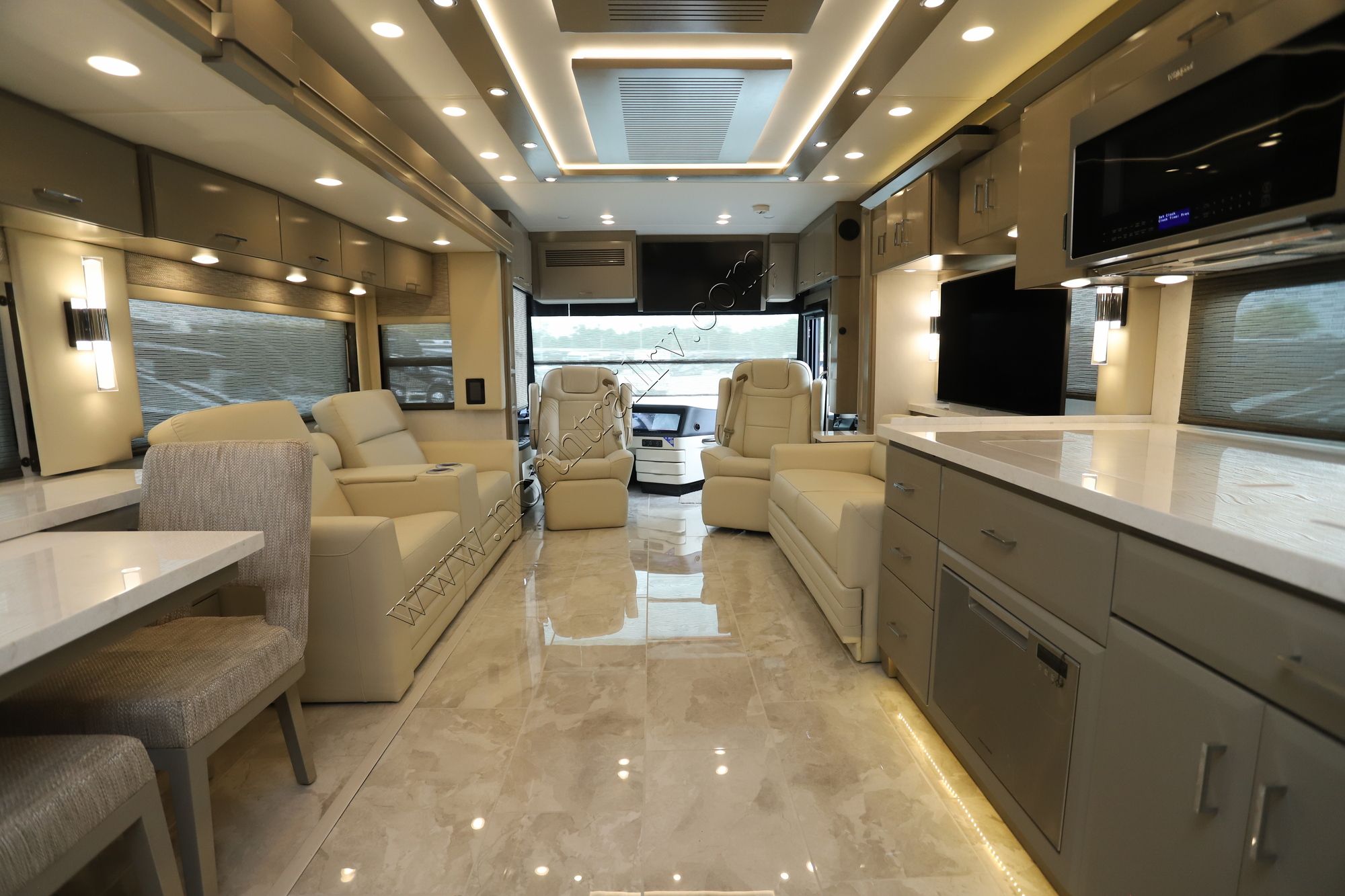 New 2025 Newmar Mountain Aire 4118 Class A  For Sale