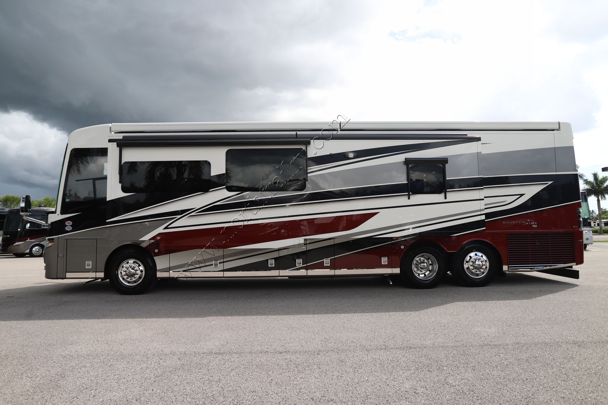 New 2025 Newmar Mountain Aire 4118 Class A  For Sale