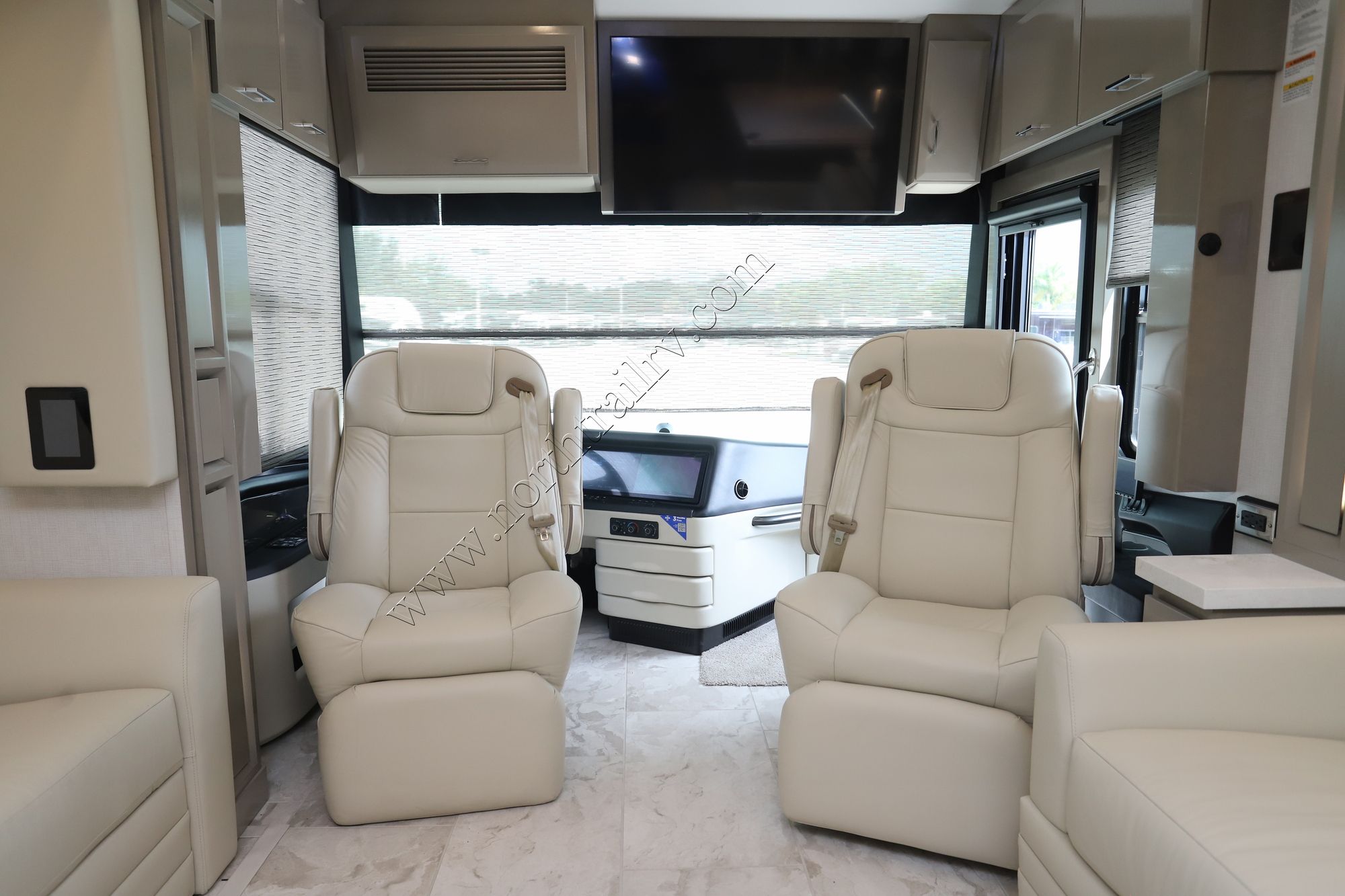 New 2025 Newmar Mountain Aire 4118 Class A  For Sale