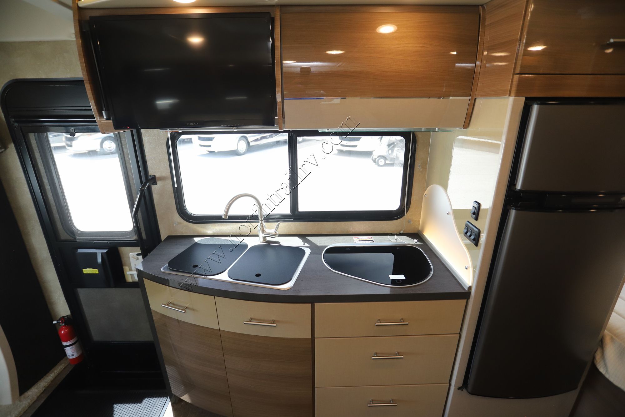 Used 2017 Winnebago View 24J Class C  For Sale