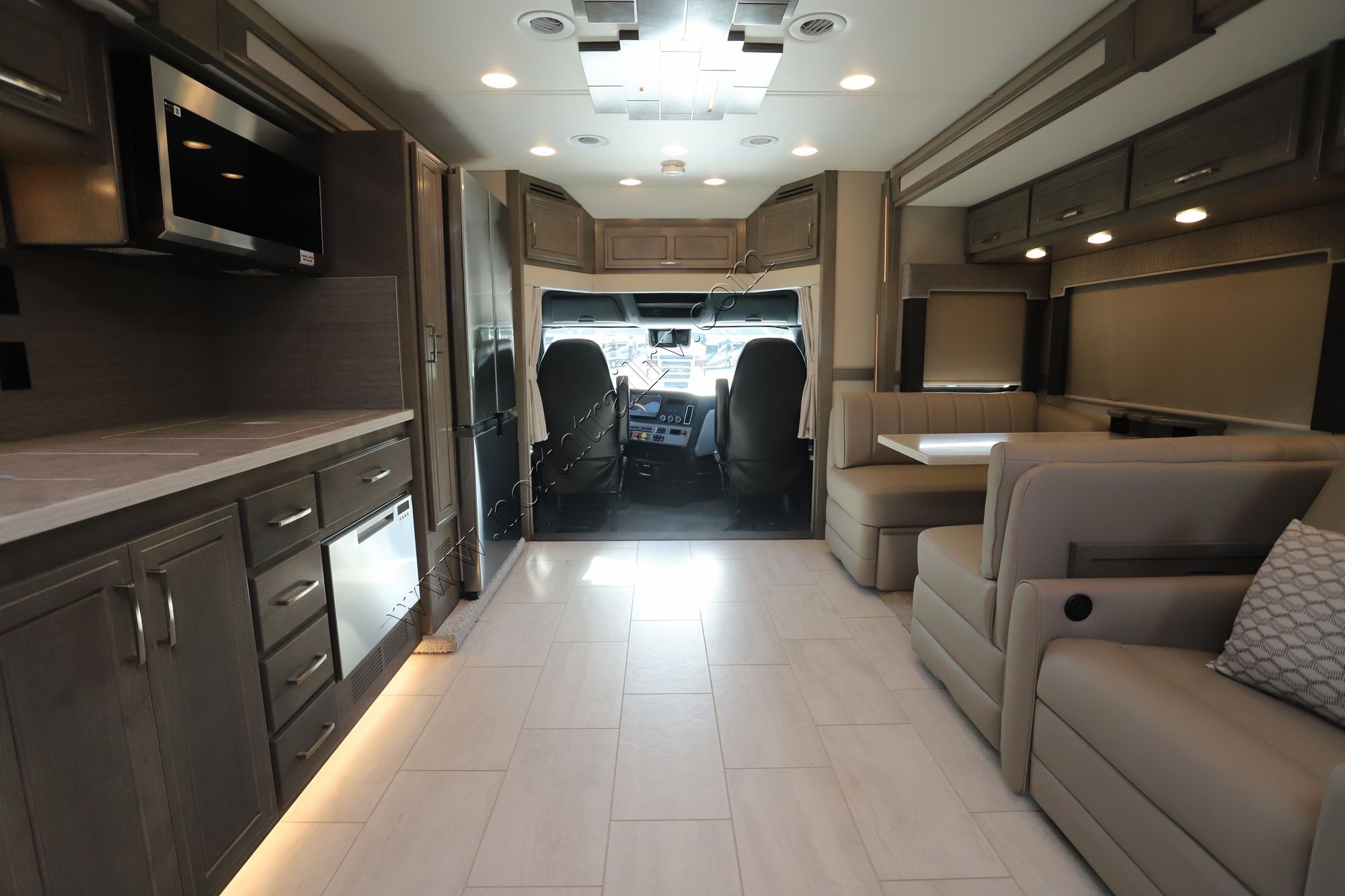 New 2025 Renegade Rv Explorer 40ERB Super C  For Sale