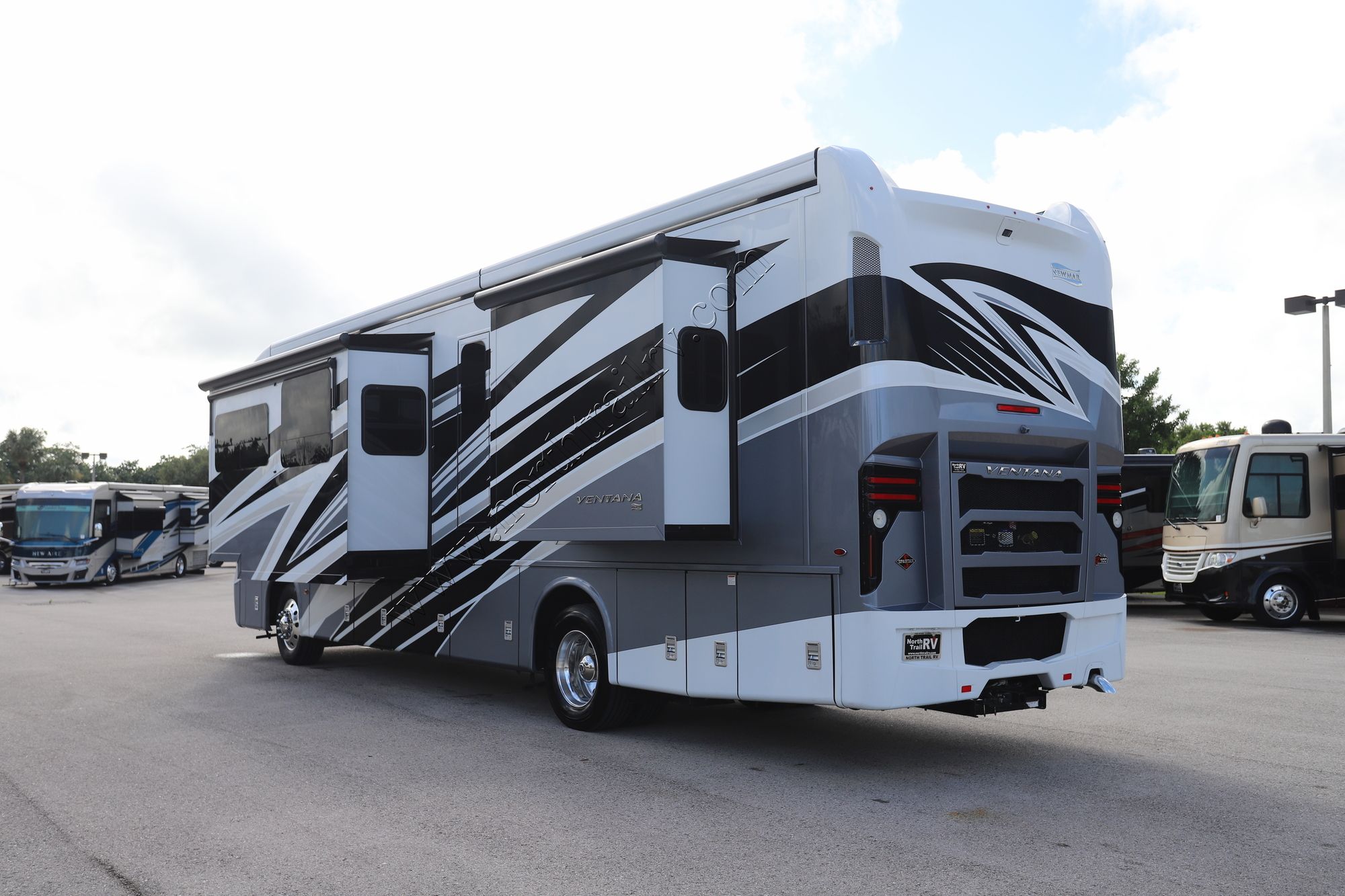 Used 2023 Newmar Ventana 3717 Class A  For Sale