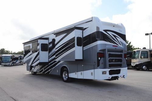 2023 Newmar Ventana 3717