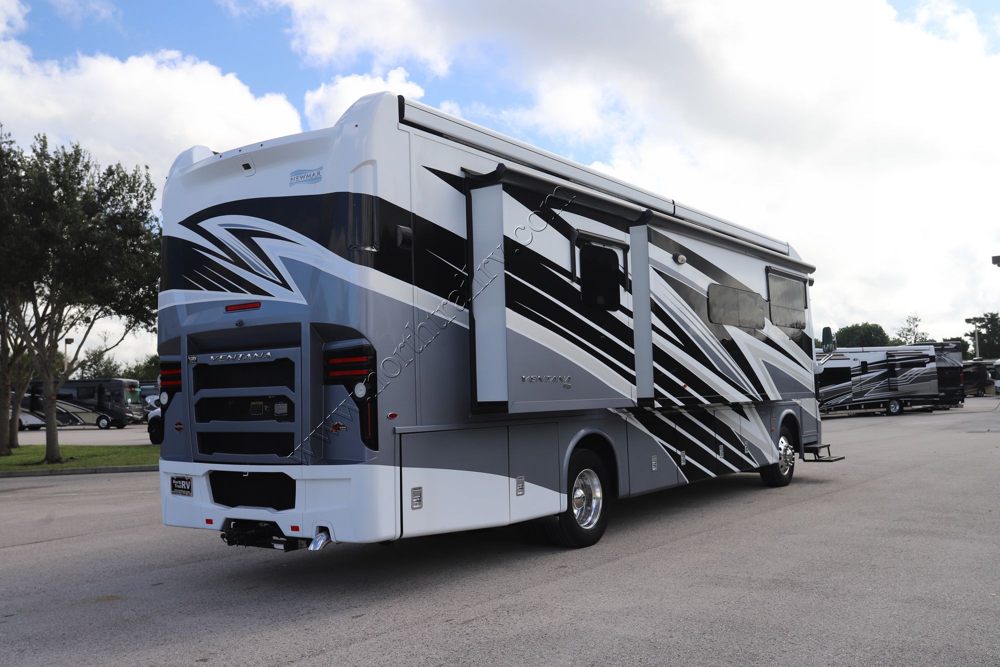 Used 2023 Newmar Ventana 3717 Class A  For Sale