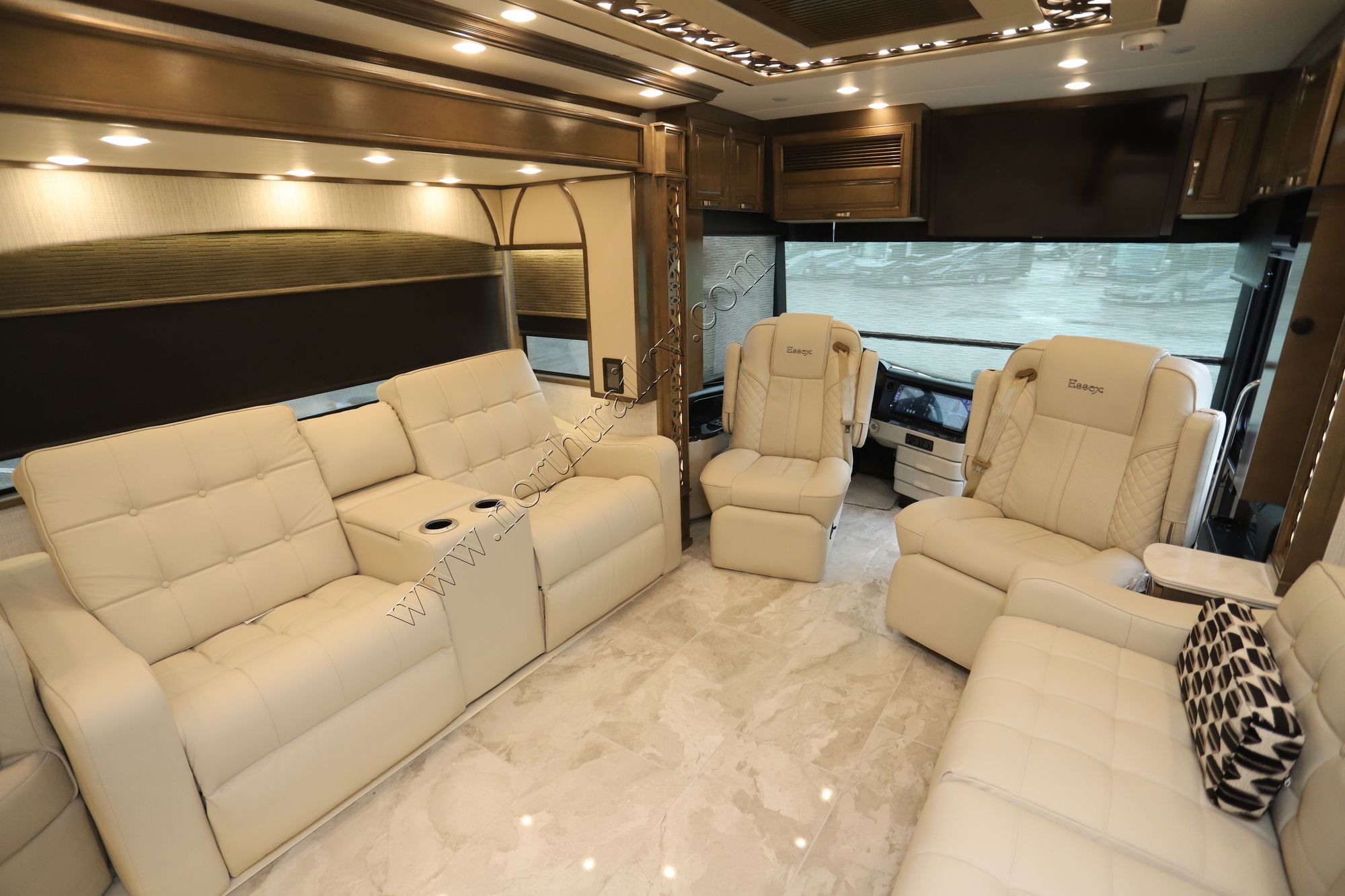 New 2025 Newmar Essex 4551 Class A  For Sale