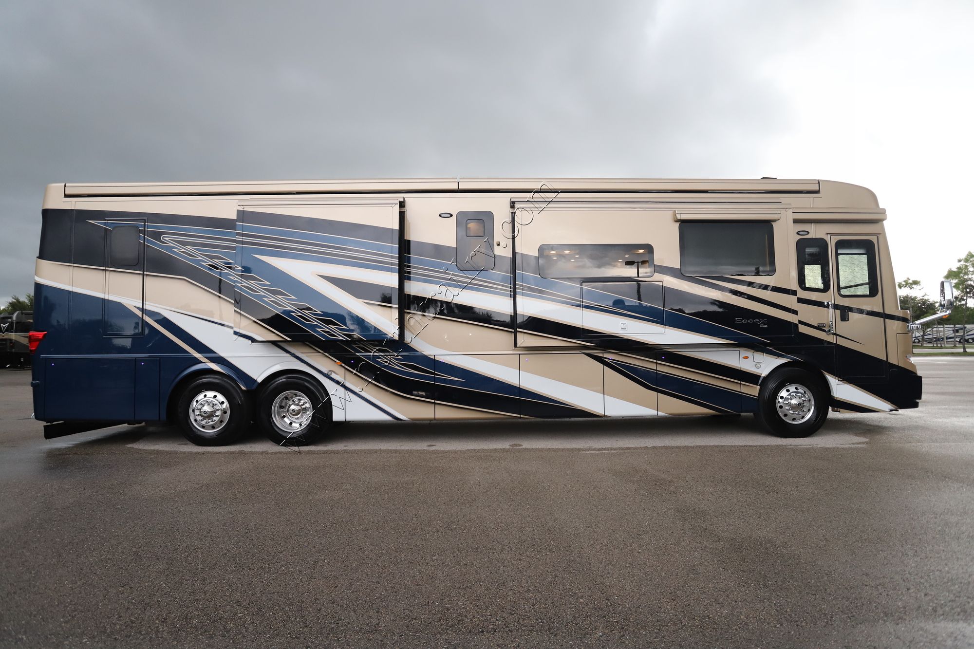 New 2025 Newmar Essex 4551 Class A  For Sale