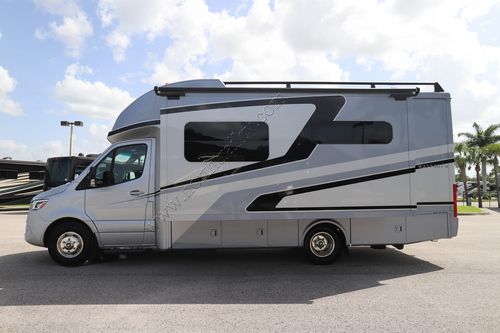 2024 Tiffin Motor Homes Wayfarer 25RW