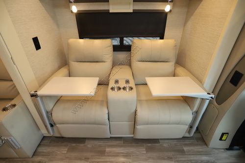 2024 Tiffin Motor Homes Wayfarer 25RW