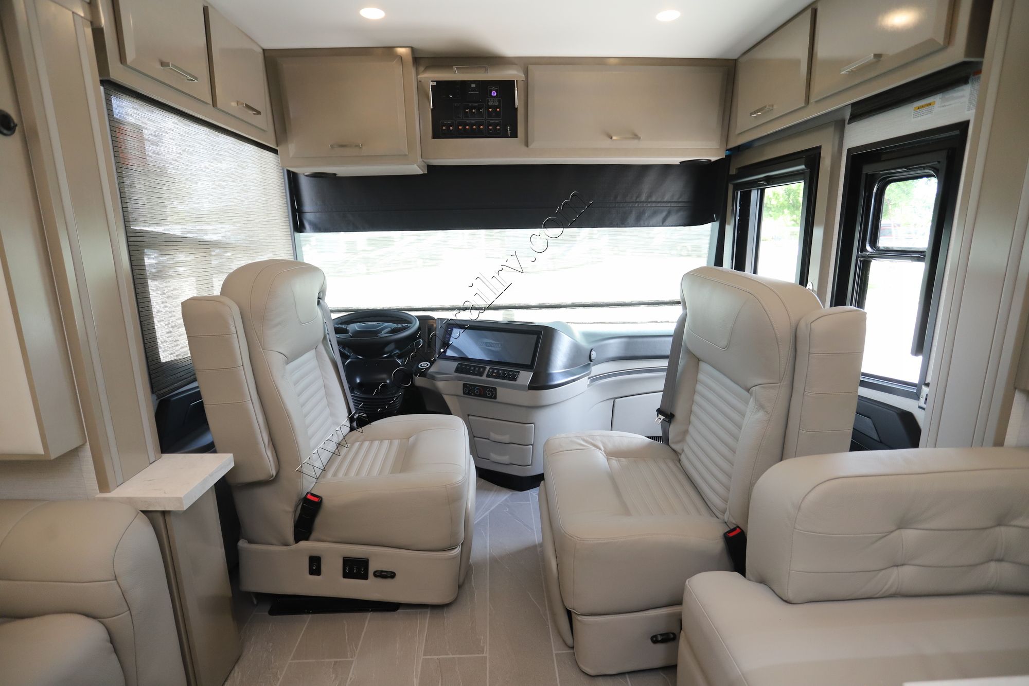 New 2025 Newmar New Aire 3543 Class A  For Sale