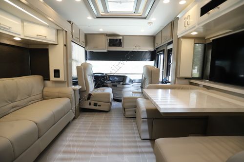 2025 Newmar New Aire 3543