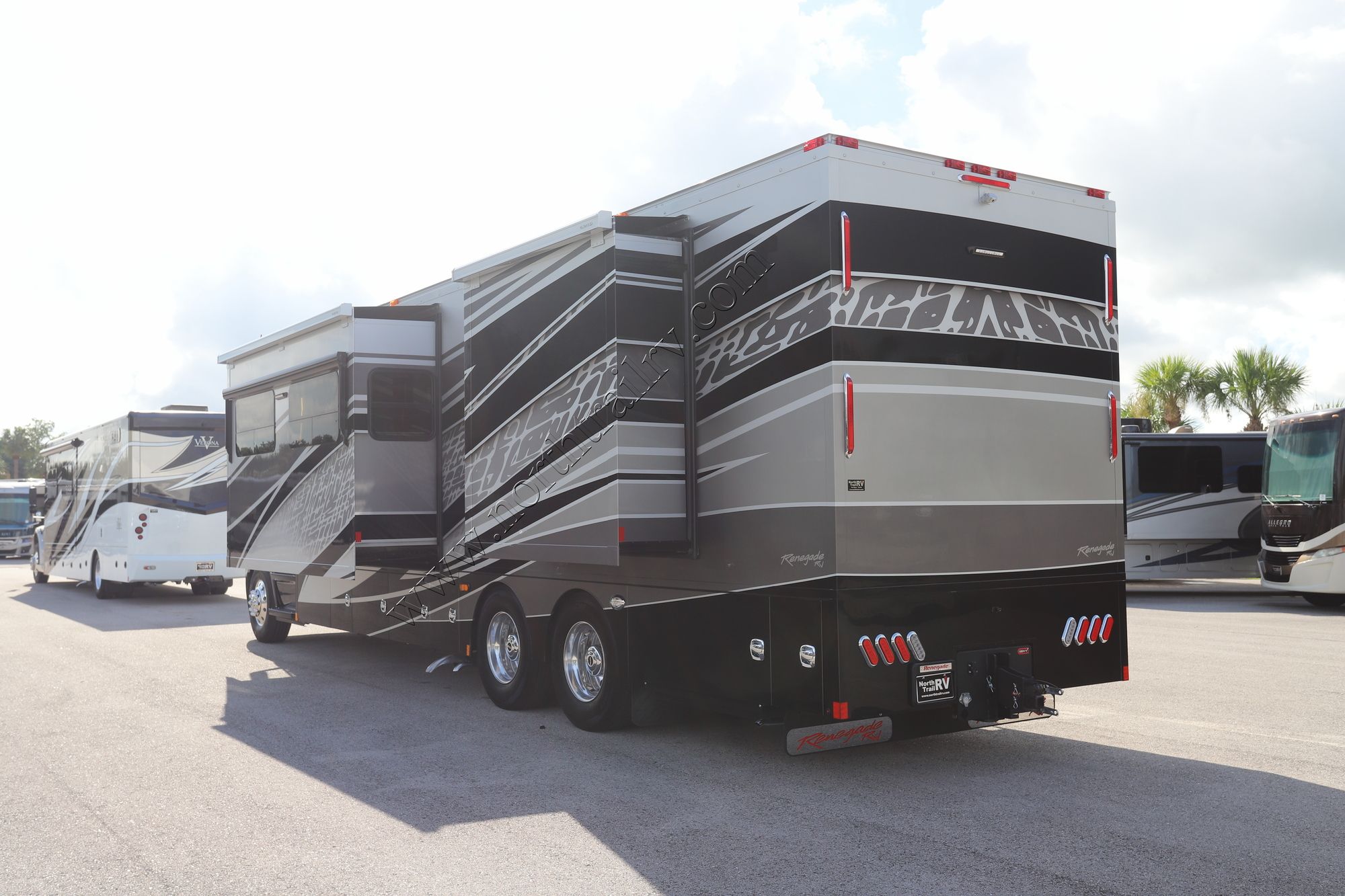 New 2025 Renegade Rv Classic 41CRB Super C  For Sale