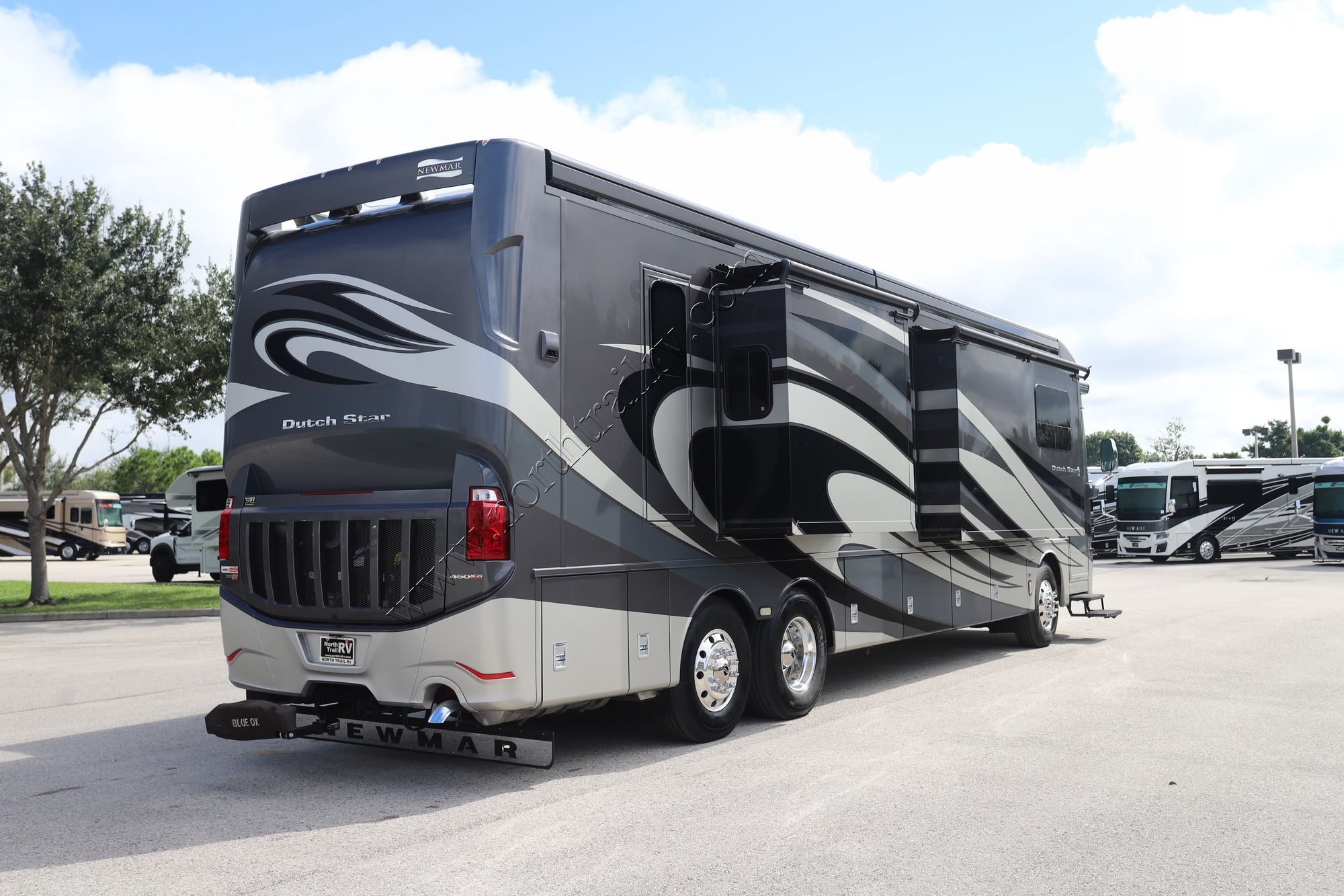 Used 2018 Newmar Dutch Star 4018 Class A  For Sale