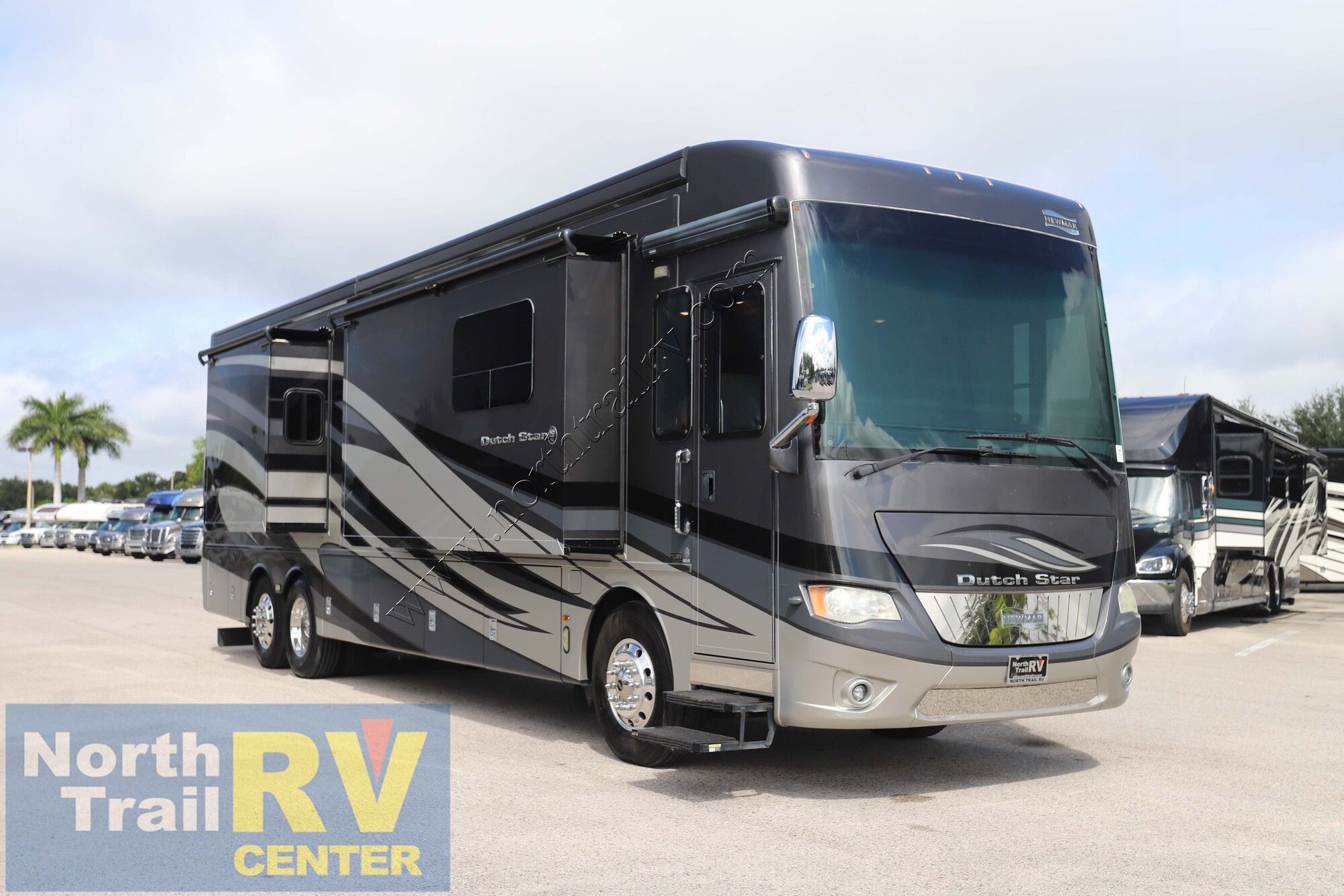 Used 2018 Newmar Dutch Star 4018 Class A  For Sale