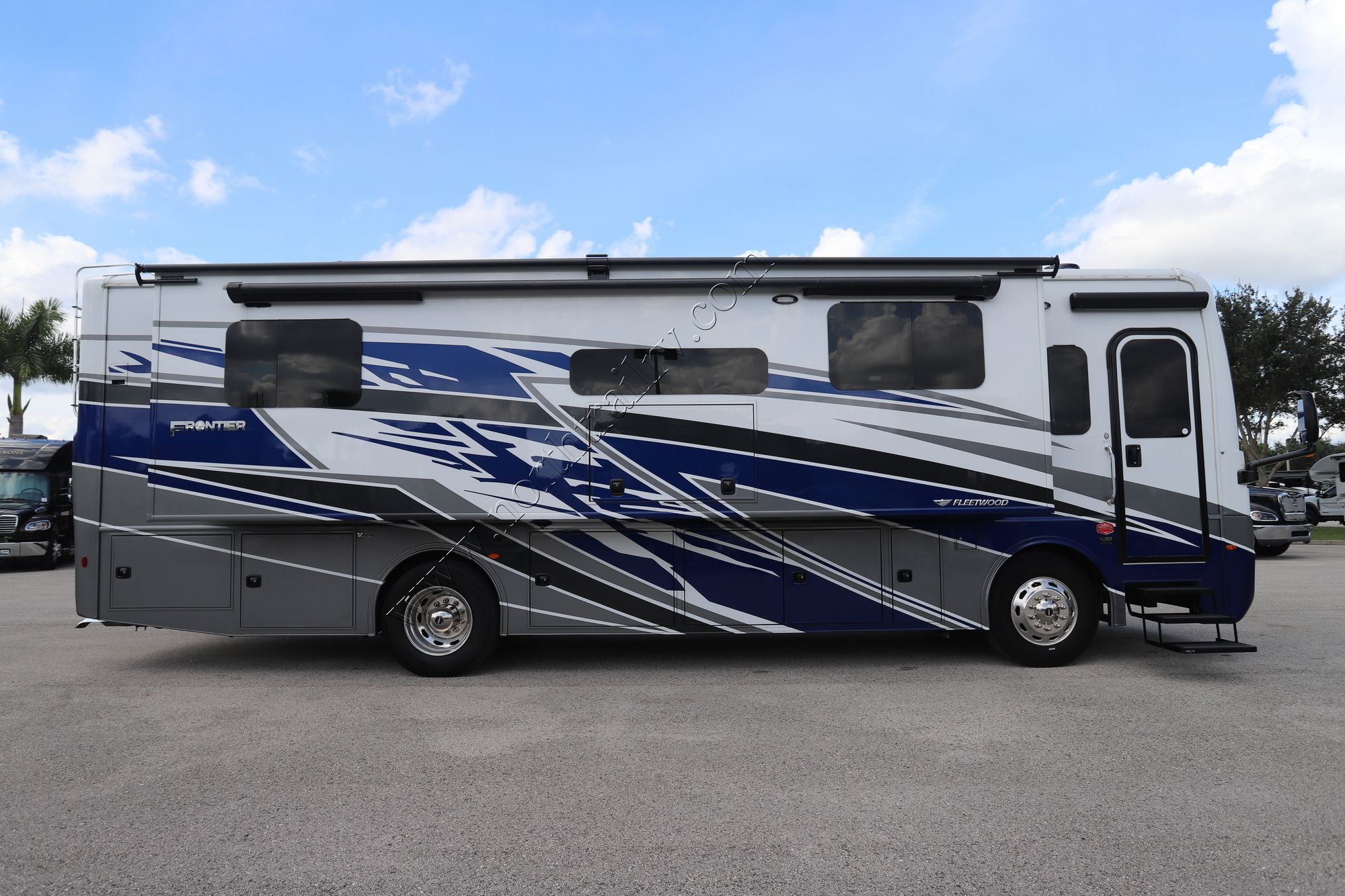 Used 2023 Fleetwood Frontier 34GT Class A  For Sale