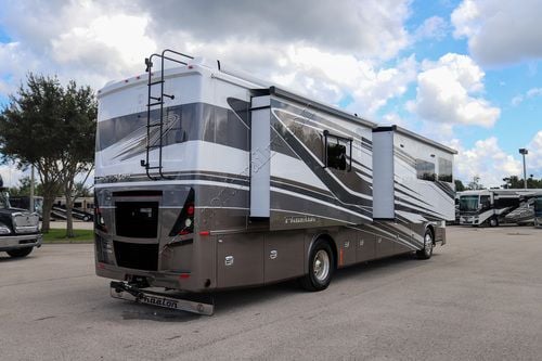 2022 Tiffin Motor Homes Phaeton 40IH