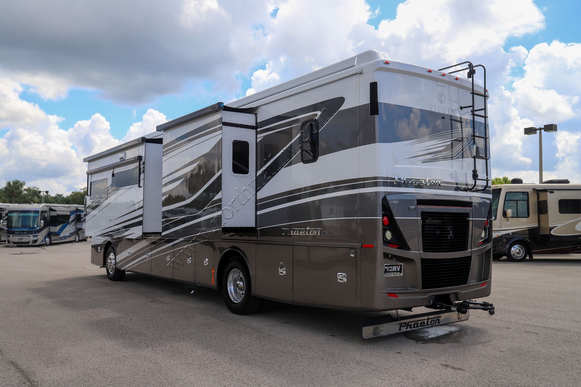 Used 2022 Tiffin Motor Homes Phaeton 40IH Class A  For Sale