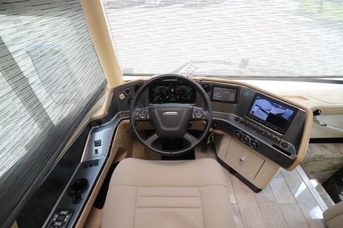 2022 Tiffin Motor Homes Phaeton 40IH