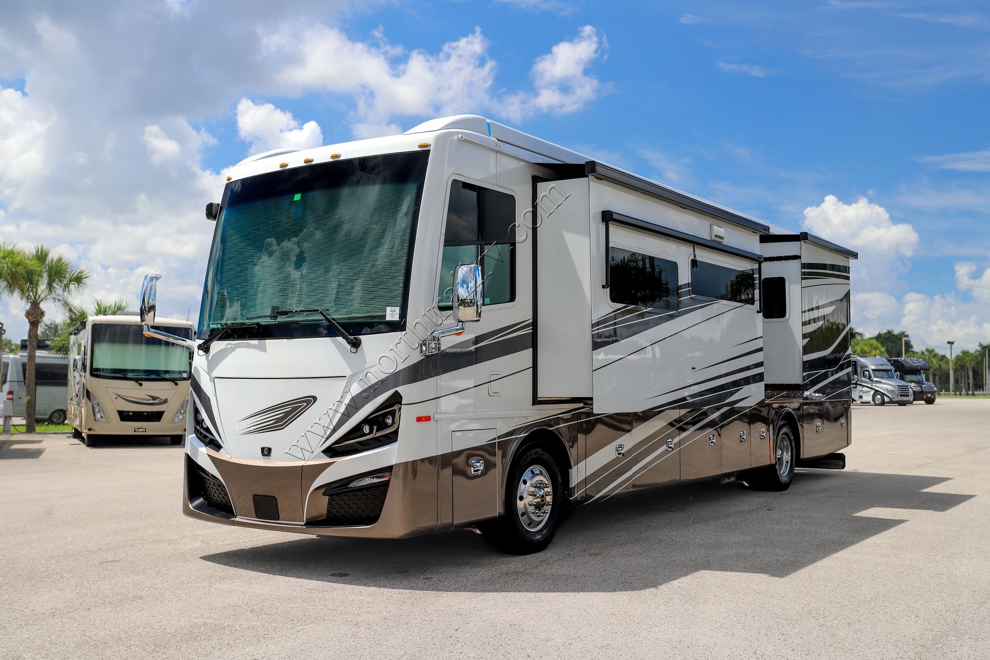 Used 2022 Tiffin Motor Homes Phaeton 40IH Class A  For Sale