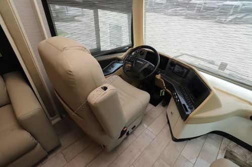 2022 Tiffin Motor Homes Phaeton 40IH