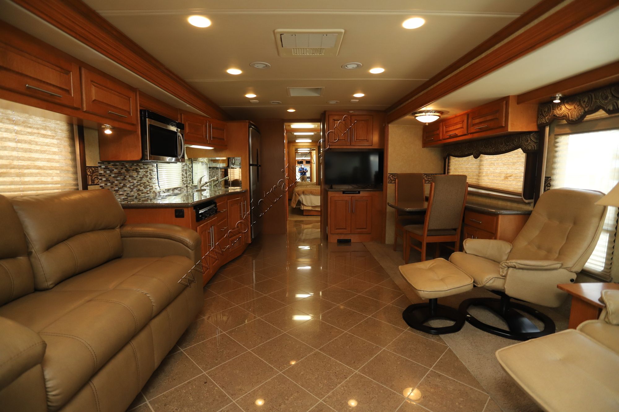 Used 2011 Coachmen Pathfinder 406QS Class A  For Sale