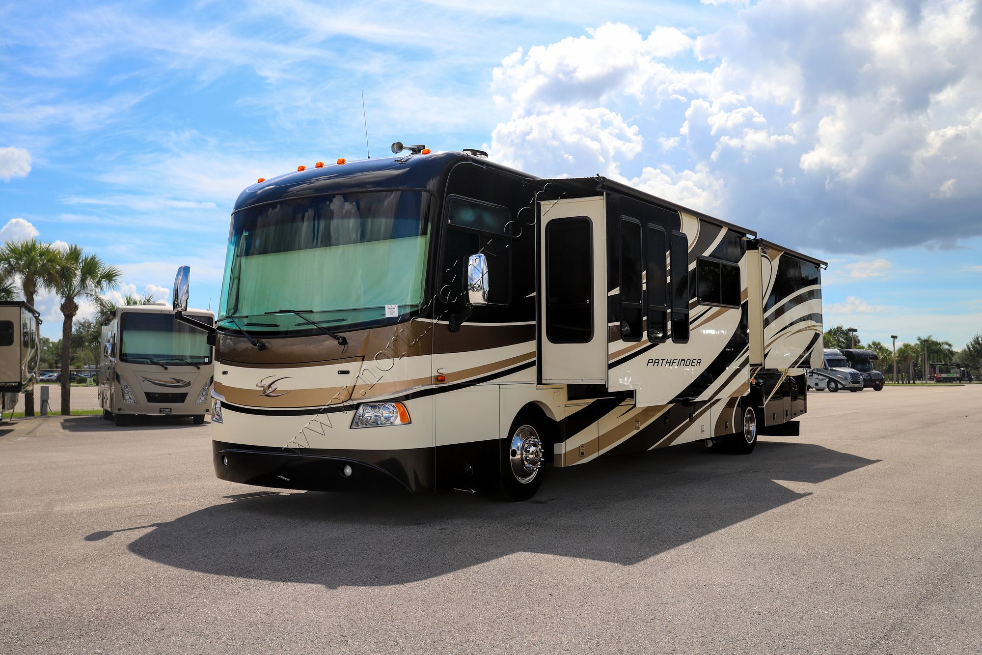 Used 2011 Coachmen Pathfinder 406QS Class A  For Sale