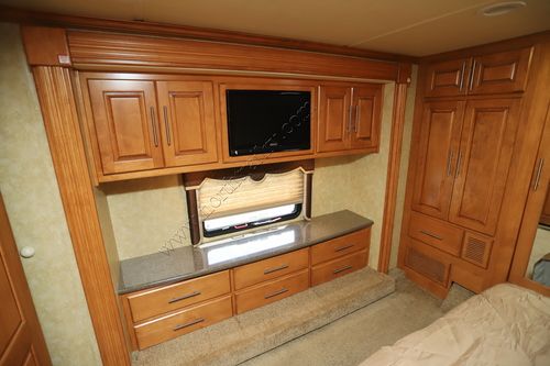 2011 Coachmen Pathfinder 406QS