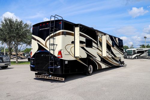 2011 Coachmen Pathfinder 406QS