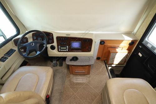 2011 Coachmen Pathfinder 406QS