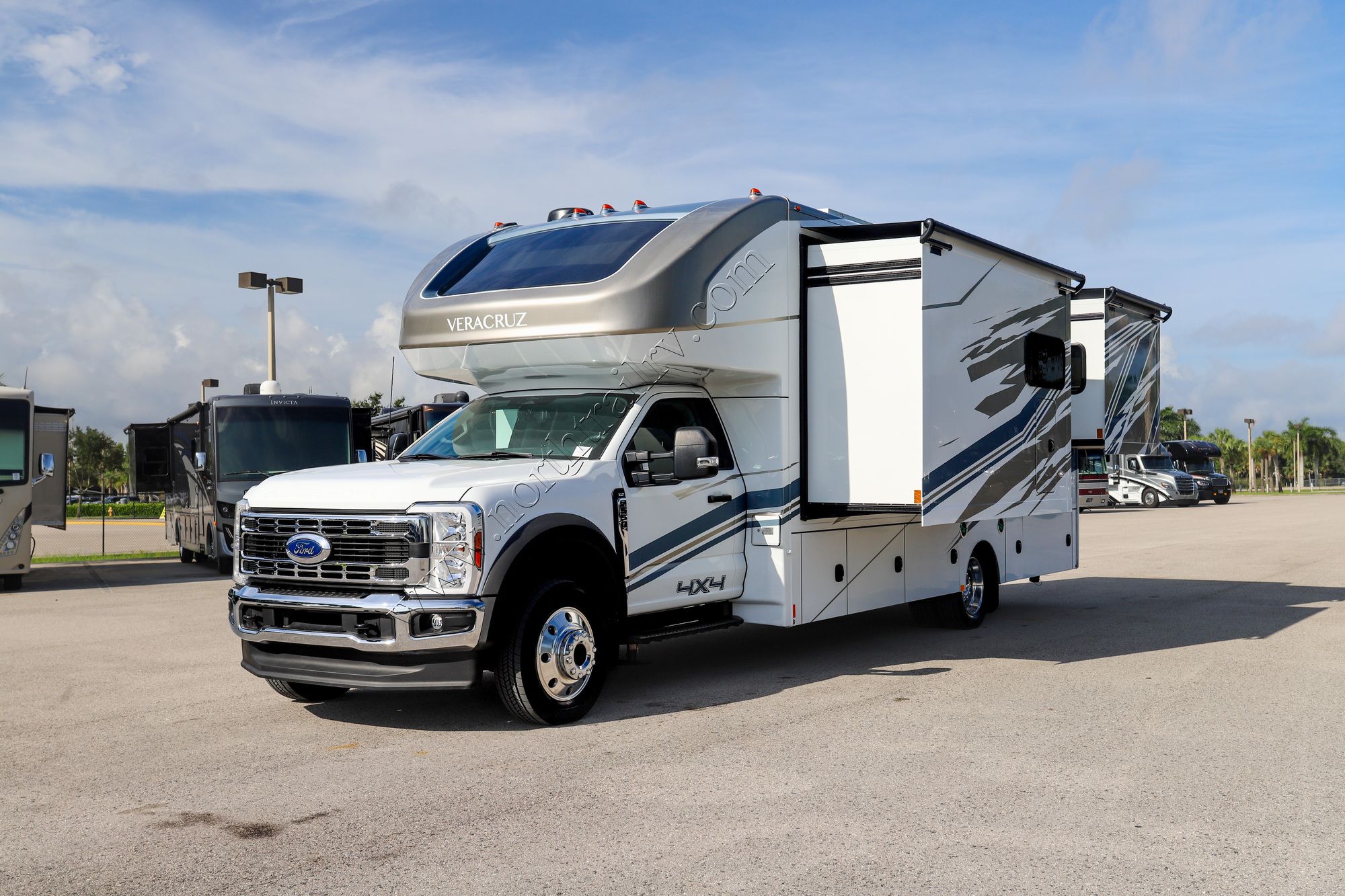 New 2025 Renegade Rv Veracruz 32VDS Super C  For Sale