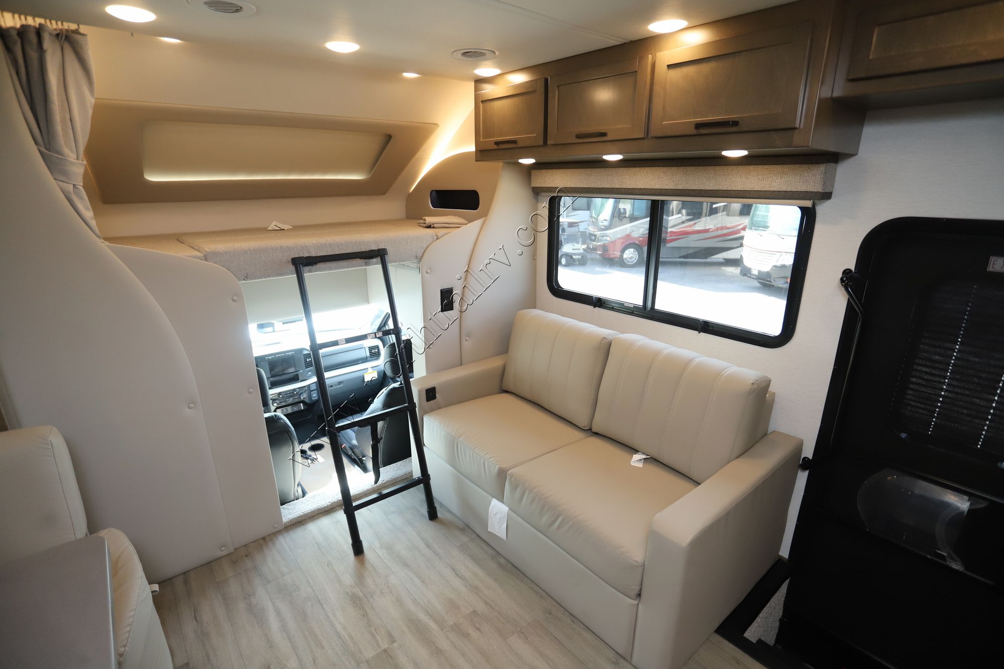 New 2025 Renegade Rv Veracruz 32VDS Super C  For Sale