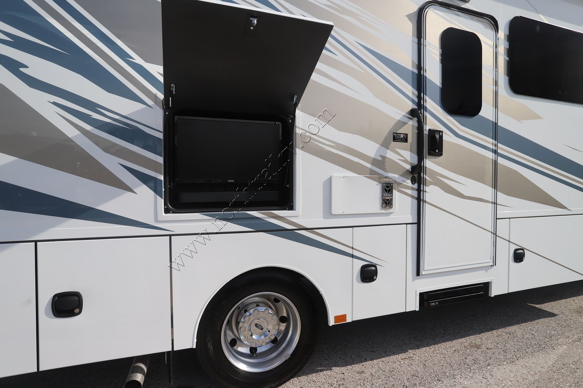 New 2025 Renegade Rv Veracruz 32VDS Super C  For Sale