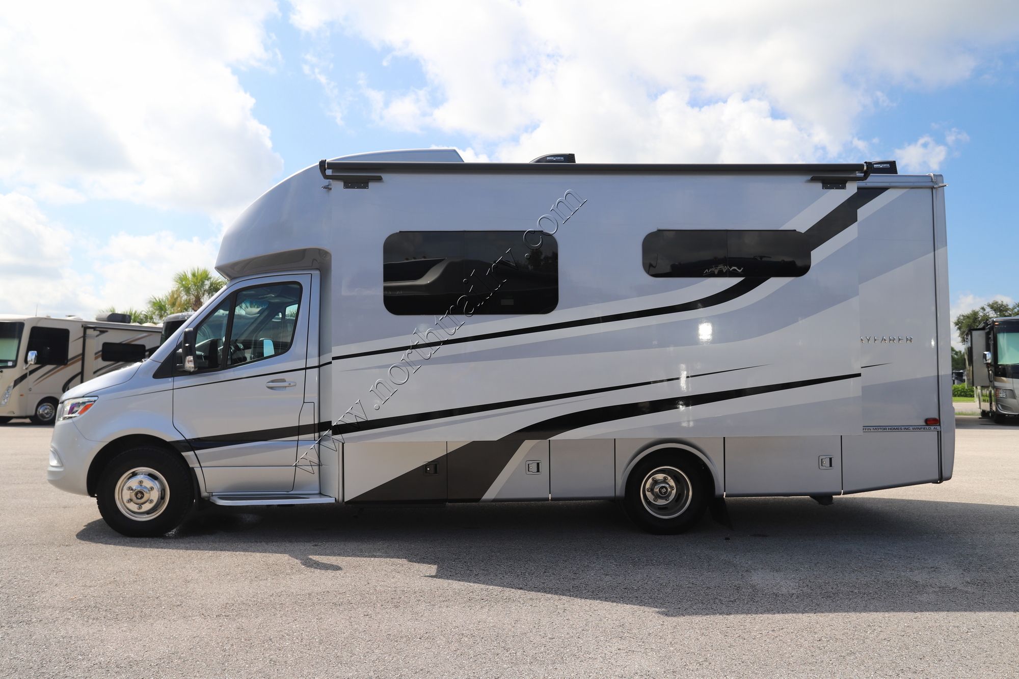 Used 2021 Tiffin Motor Homes Wayfarer 25RW Class C  For Sale