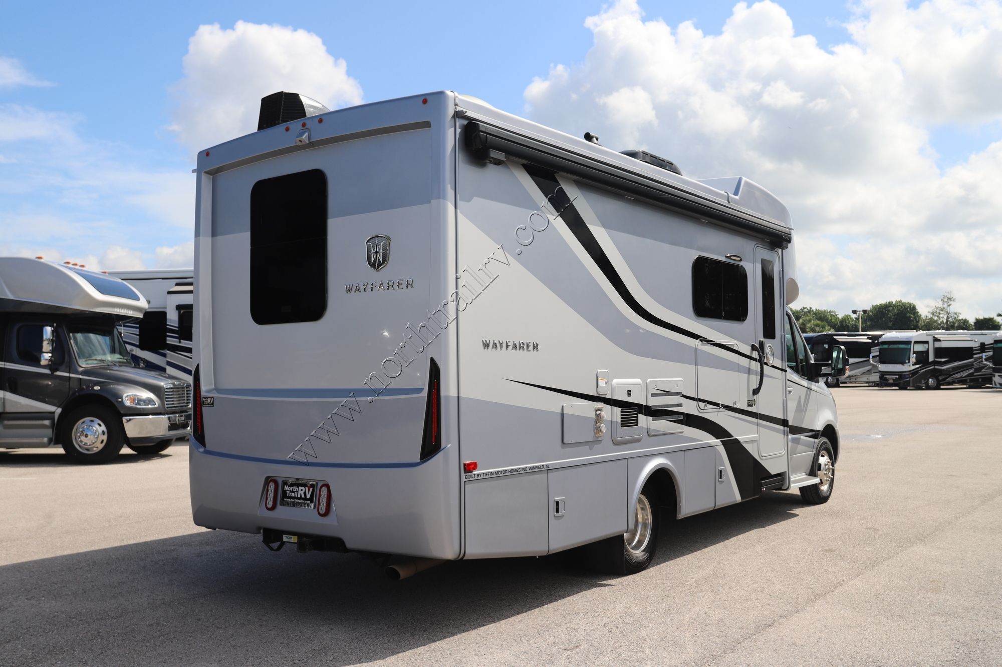 Used 2021 Tiffin Motor Homes Wayfarer 25RW Class C  For Sale