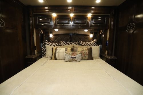 2017 Tiffin Motor Homes Allegro Bus 45OPP