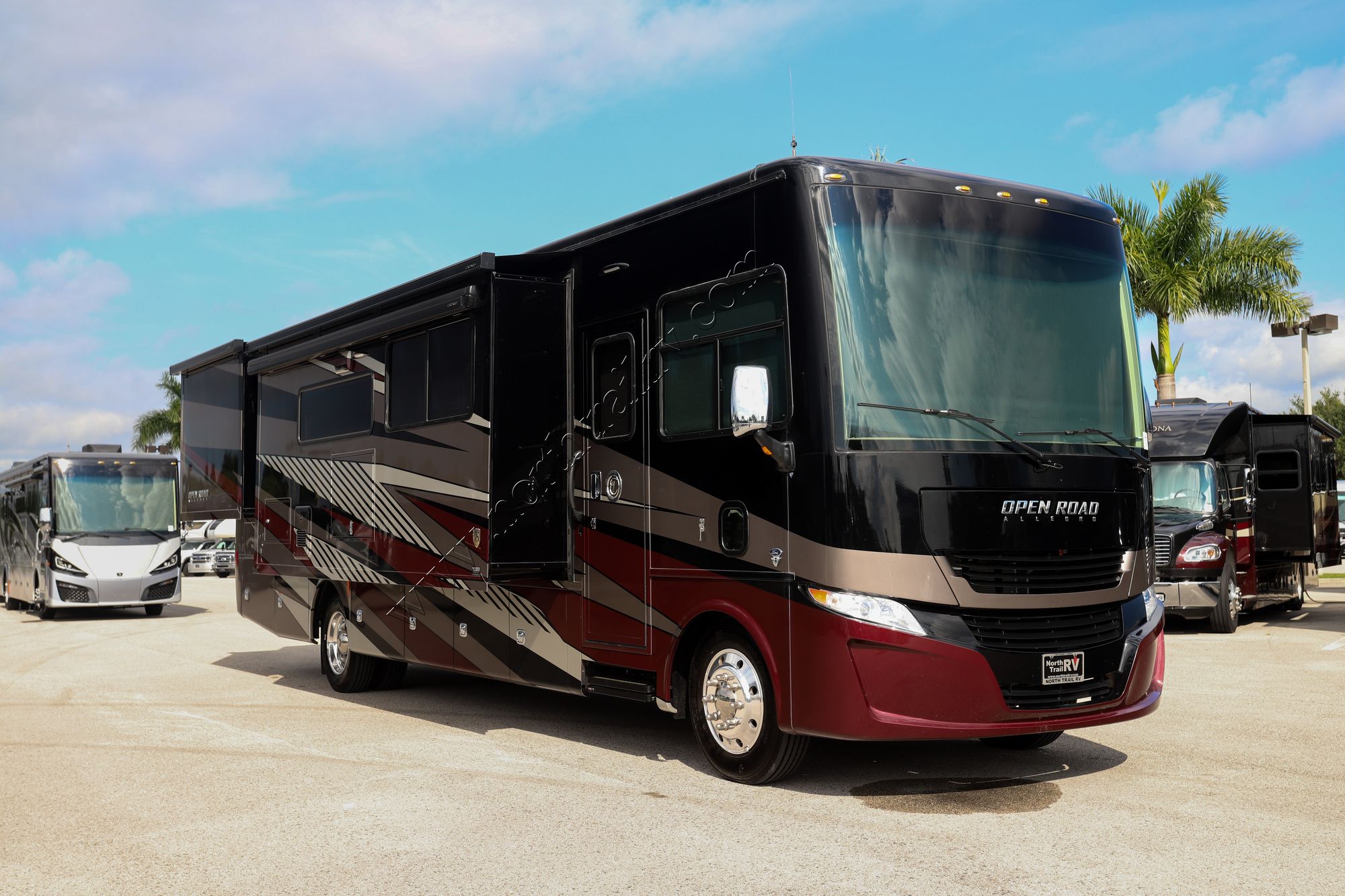 Used 2023 Tiffin Motor Homes Allegro 34PA Class A  For Sale