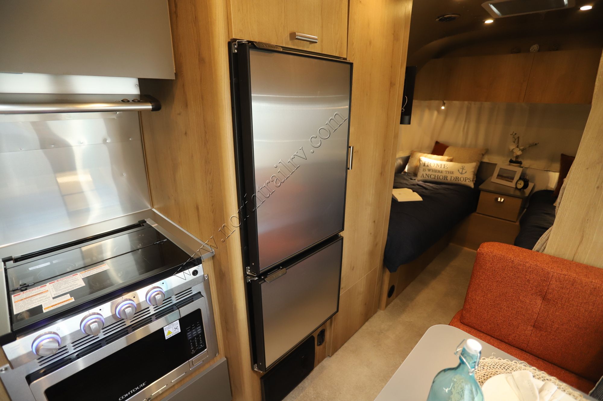 2025 Airstream Trade Wind 23FB Travel Trailer New  For Sale