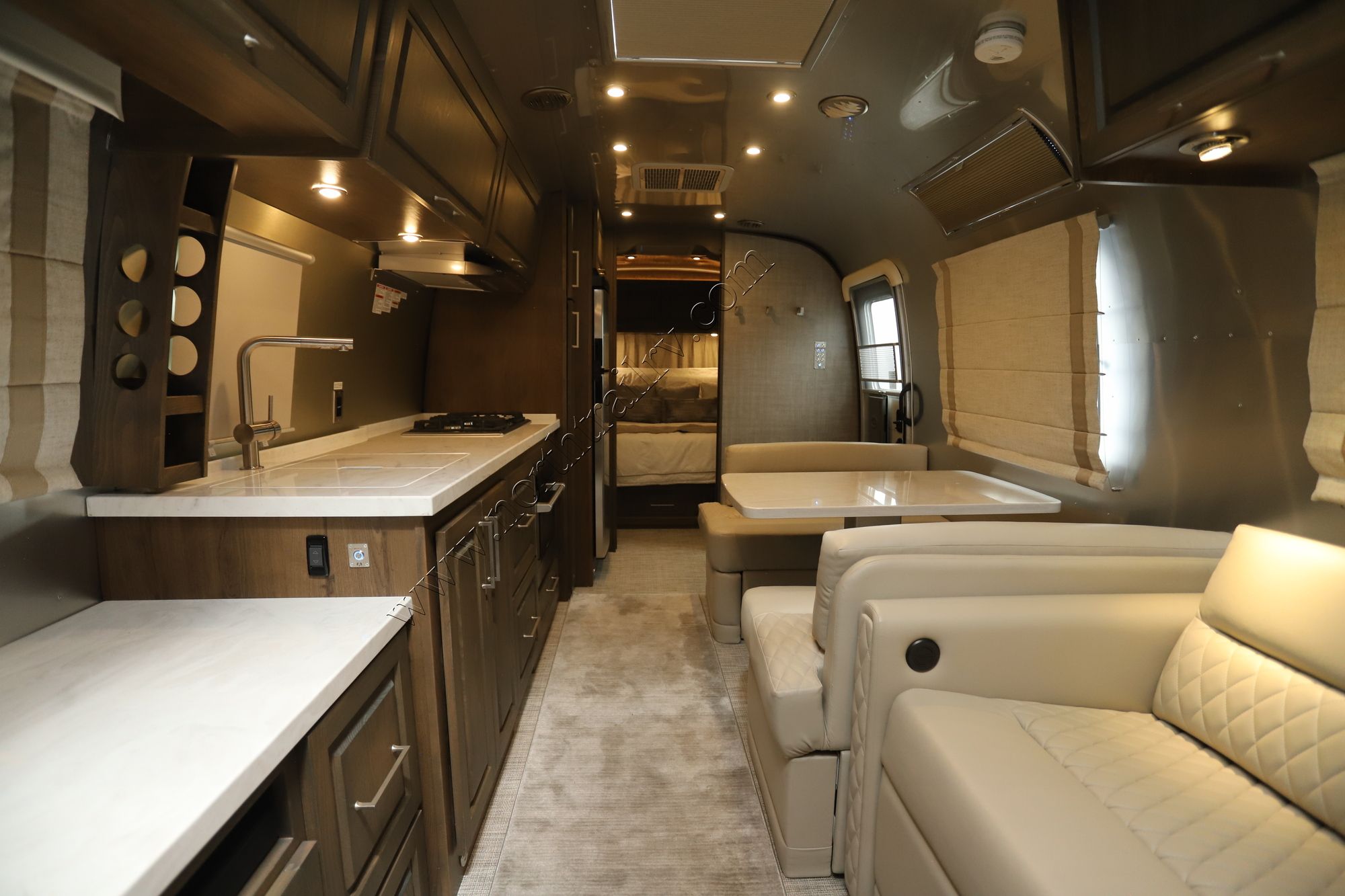 2023 Airstream Classic 33FBQ Travel Trailer Used  For Sale