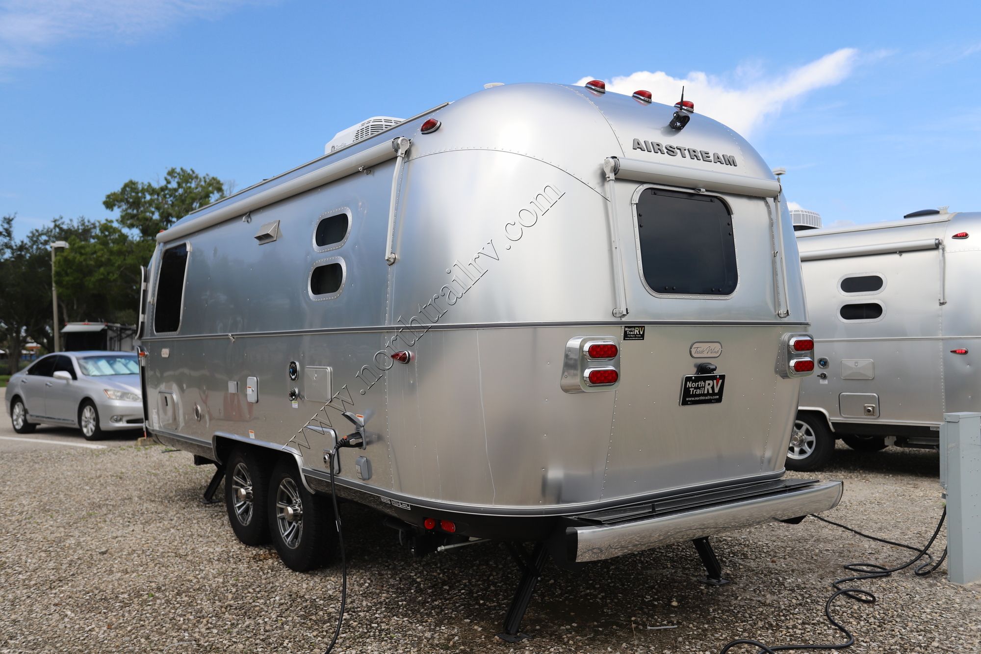 2025 Airstream Trade Wind 23FB Travel Trailer New  For Sale