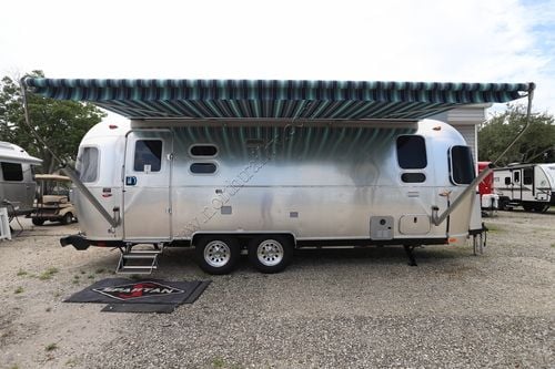 2025 Airstream International 25FB